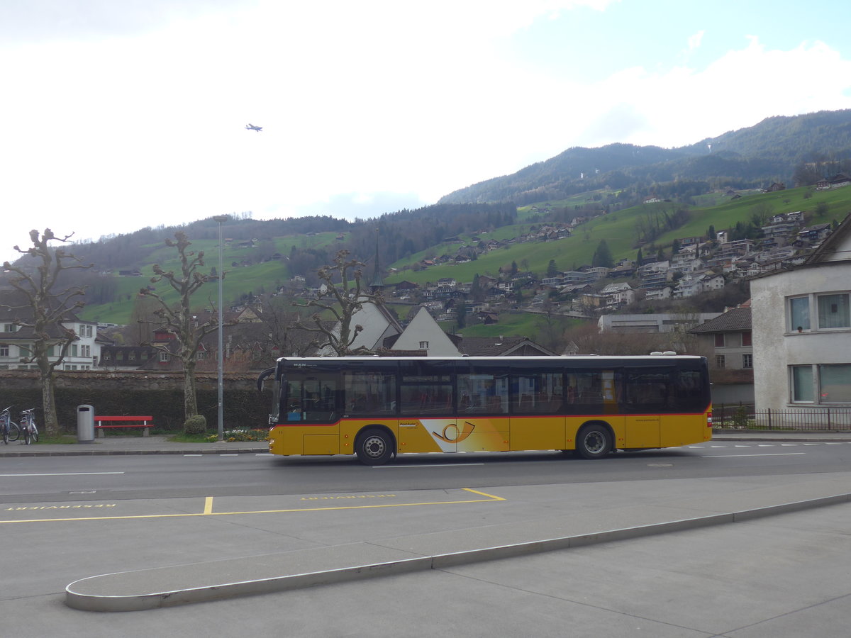 (224'475) - PostAuto Zentralschweiz - Nr. 11/OW 10'121 - MAN (ex Dillier, Sarnen Nr. 11) am 27. Mrz 2021 beim Bahnhof Sarnen