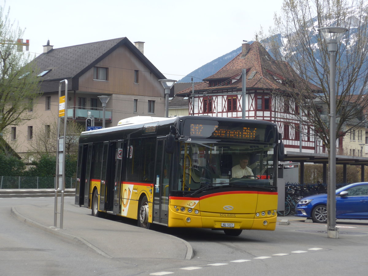 (224'836) - PostAuto Zentralschweiz - Nr. 55/NW 5017 - Solaris (ex Nr. 25; ex Thepra, Stans Nr. 25) am 5. April 2021 beim Bahnhof Stans