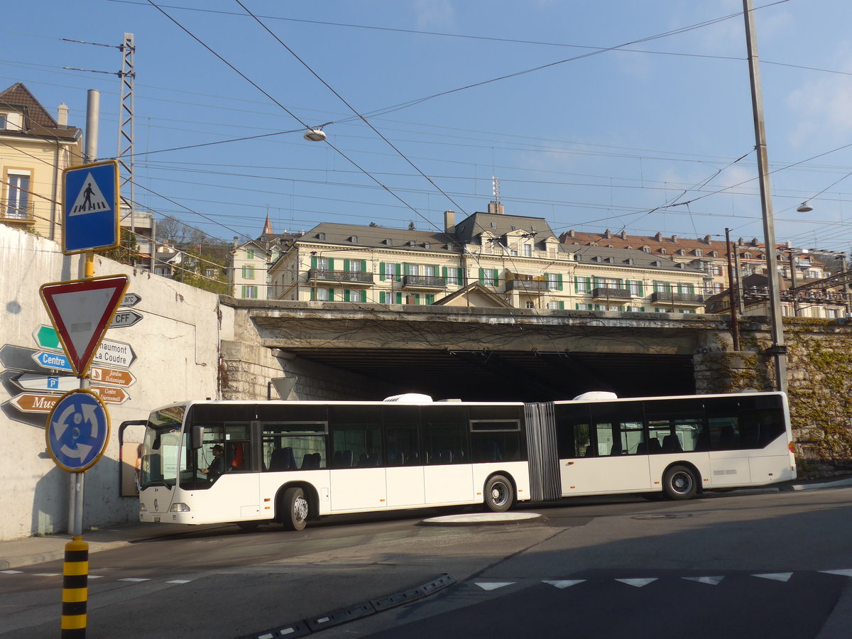(225'007) - Interbus, Yverdon - Nr. 1213/NE 231'213 - Mercedes (ex BVB Basel Nr. 791; ex Knecht, Windisch; ex AAGS Schwyz Nr. 84; ex VR La Chaux-de-Fonds Nr. 228) am 17. April 2021 beim Bahnhof Neuchtel (Einsatz CarPostal)