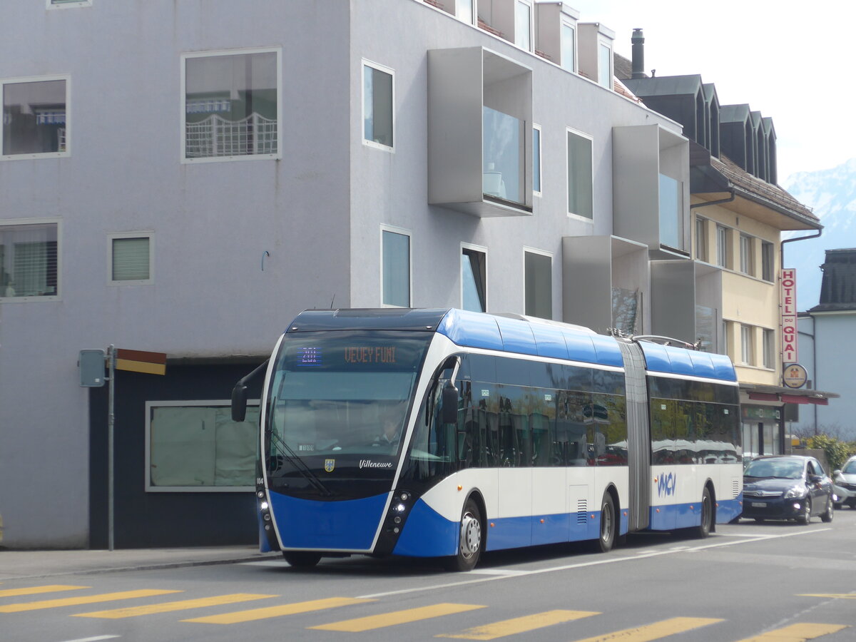 (225'162) - VMCV Clarens - Nr. 804 - Van Hool Gelenktrolleybus am 19. April 2021 beim Bahnhof Villeneuve