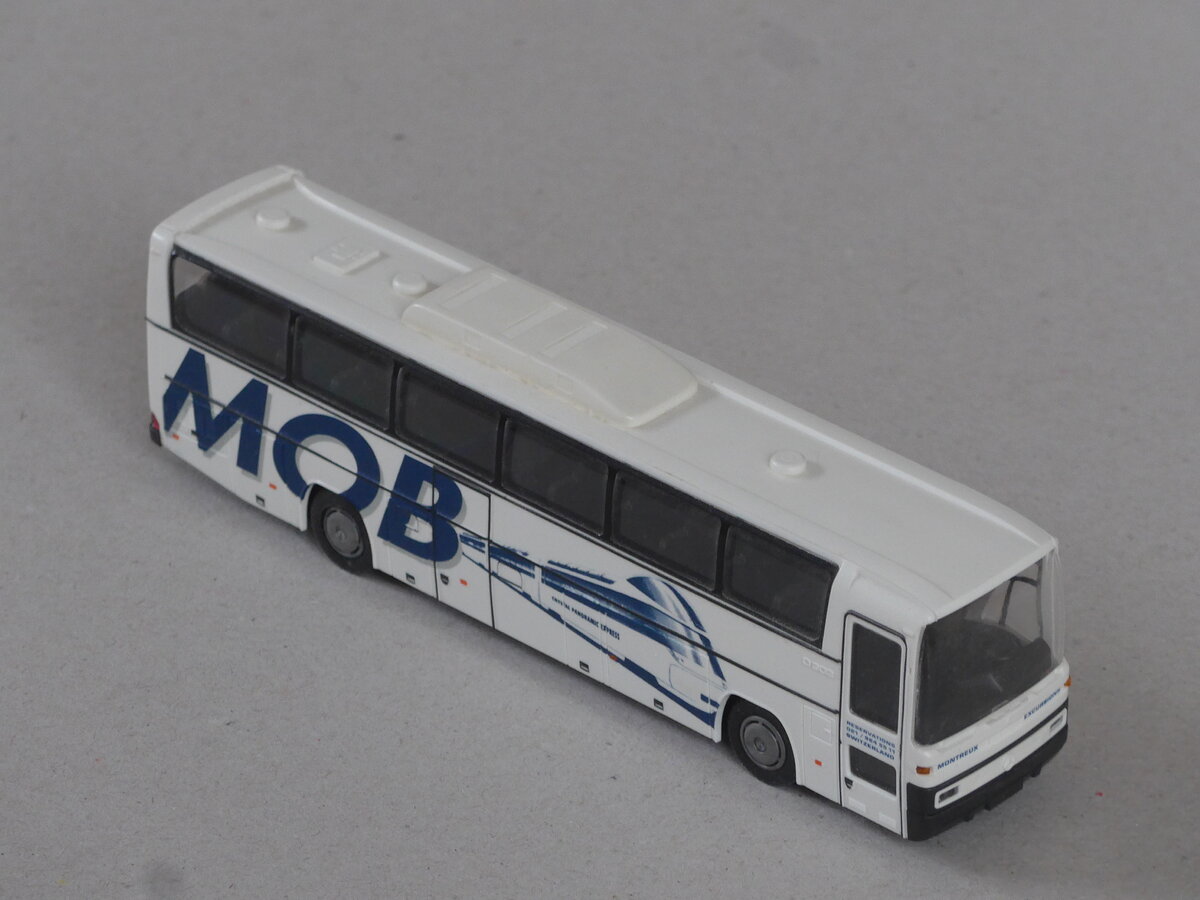(225'511) - MOB Montreus - Mercedes am 5. Mai 2021 in Thun (Modell)