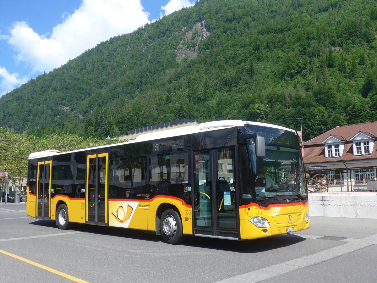 (225'837) - PostAuto Bern - BE 654'089 - Mercedes am 11. Juni 2021 beim Bahnhof Interlaken Ost