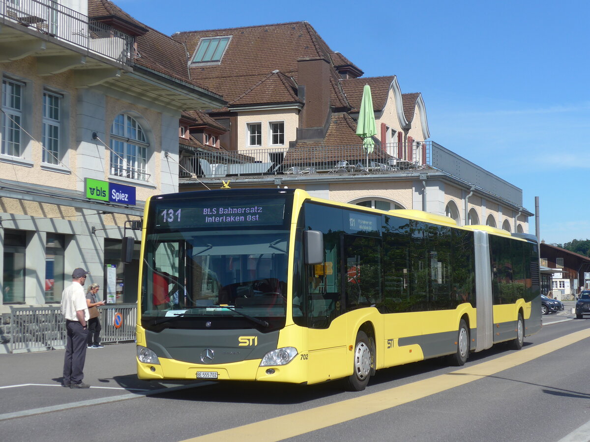 (226'014) - STI Thun - Nr. 702/BE 555'702 - Mercedes am 26. Juni 2021 beim Bahnhof Spiez