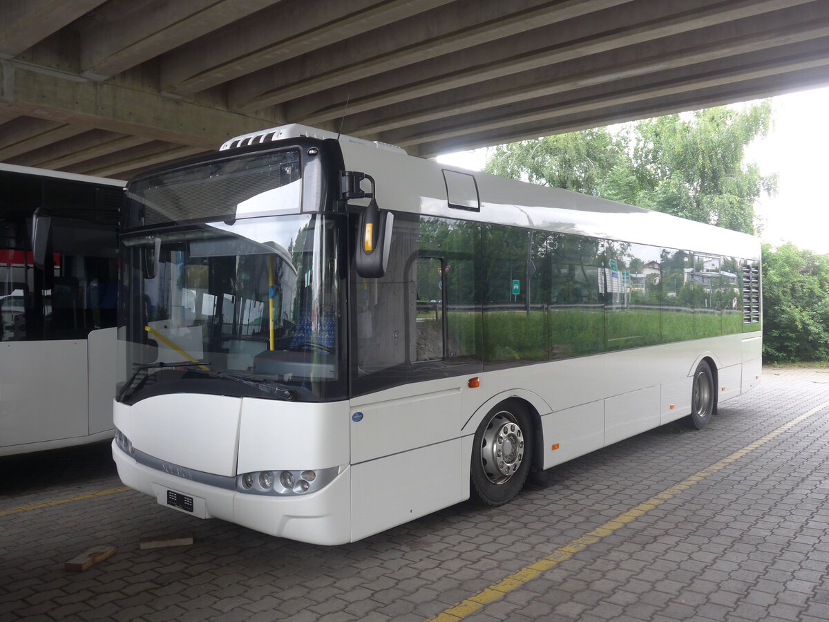 (226'156) - Interbus, Yverdon - Nr. 42 - Solaris (ex BRH ViaBus, D-Speyer; ex FirstGroup Rhein-Neckar, D-Speyer) am 4. Juli 2021 in Kerzers, Murtenstrasse