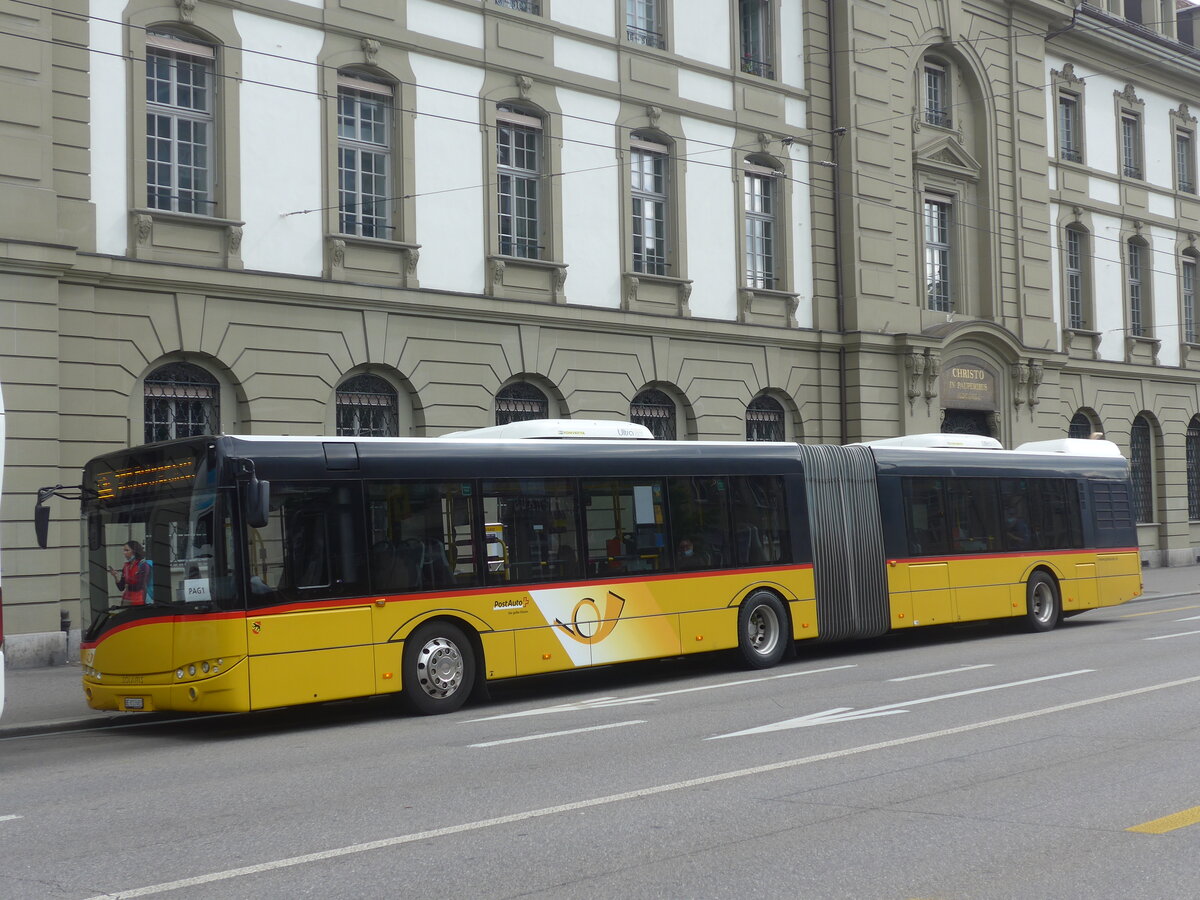 (226'298) - PostAuto Bern - Nr. 10'310/BE 813'683 - Solaris (ex Nr. 683) am 11. Juli 2021 beim Bahnhof Bern
