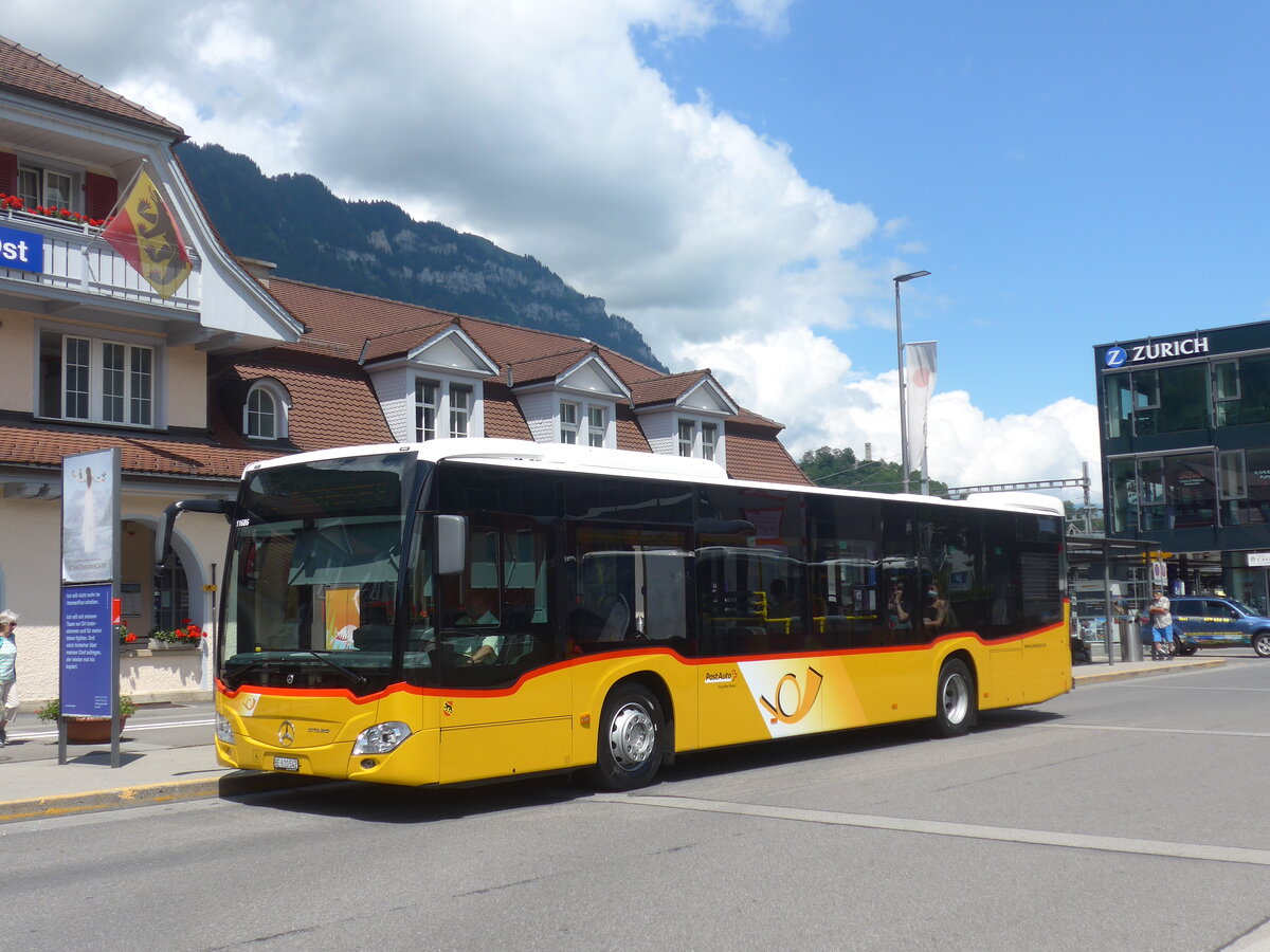 (226'410) - PostAuto Bern - BE 610'542 - Mercedes am 11. Juli 2021 beim Bahnhof Interlaken Ost