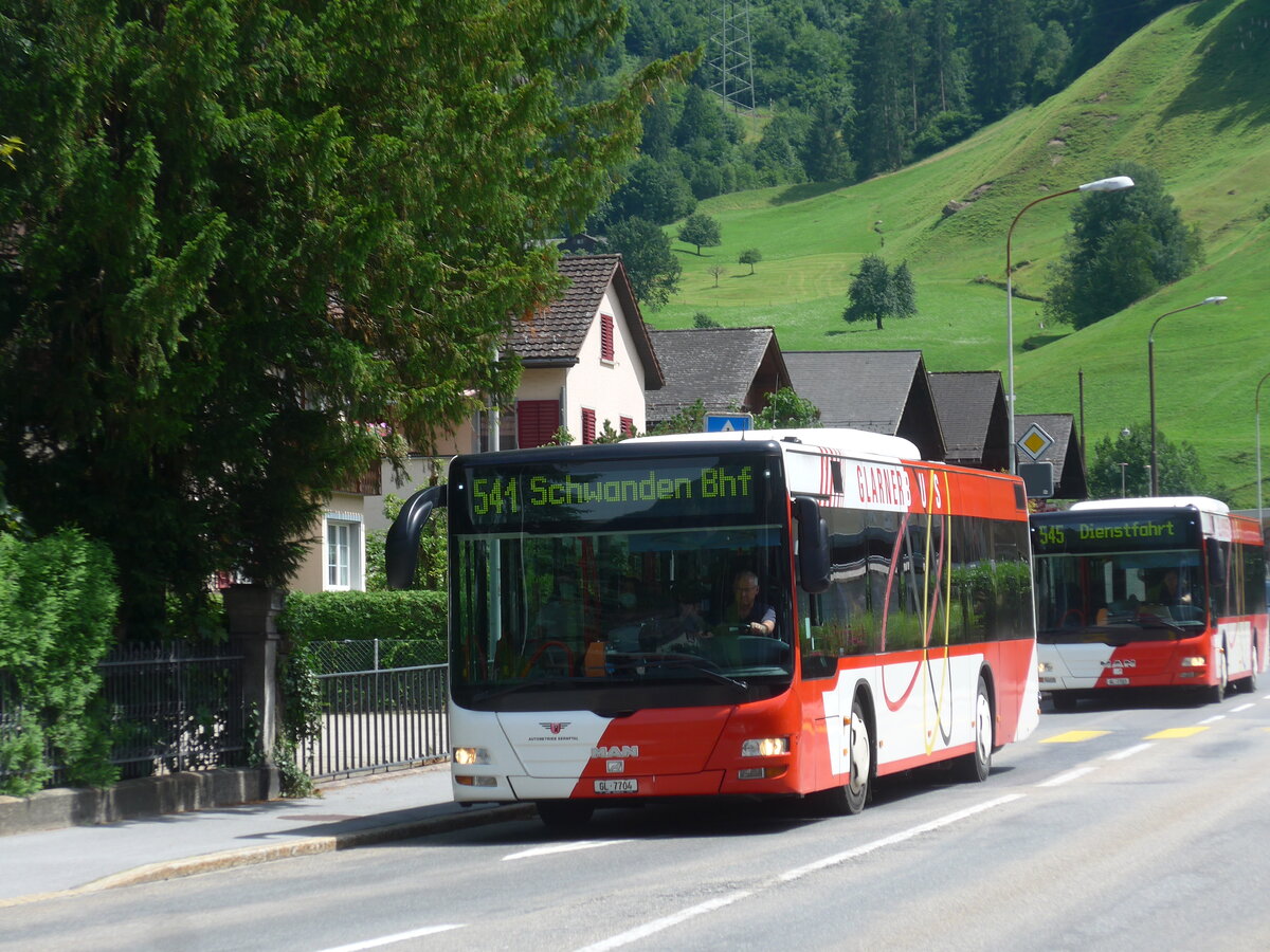 (226'460) - AS Engi - Nr. 4/GL 7704 - MAN am 12. Juli 2021 in Schwanden, Sernftalstrasse
