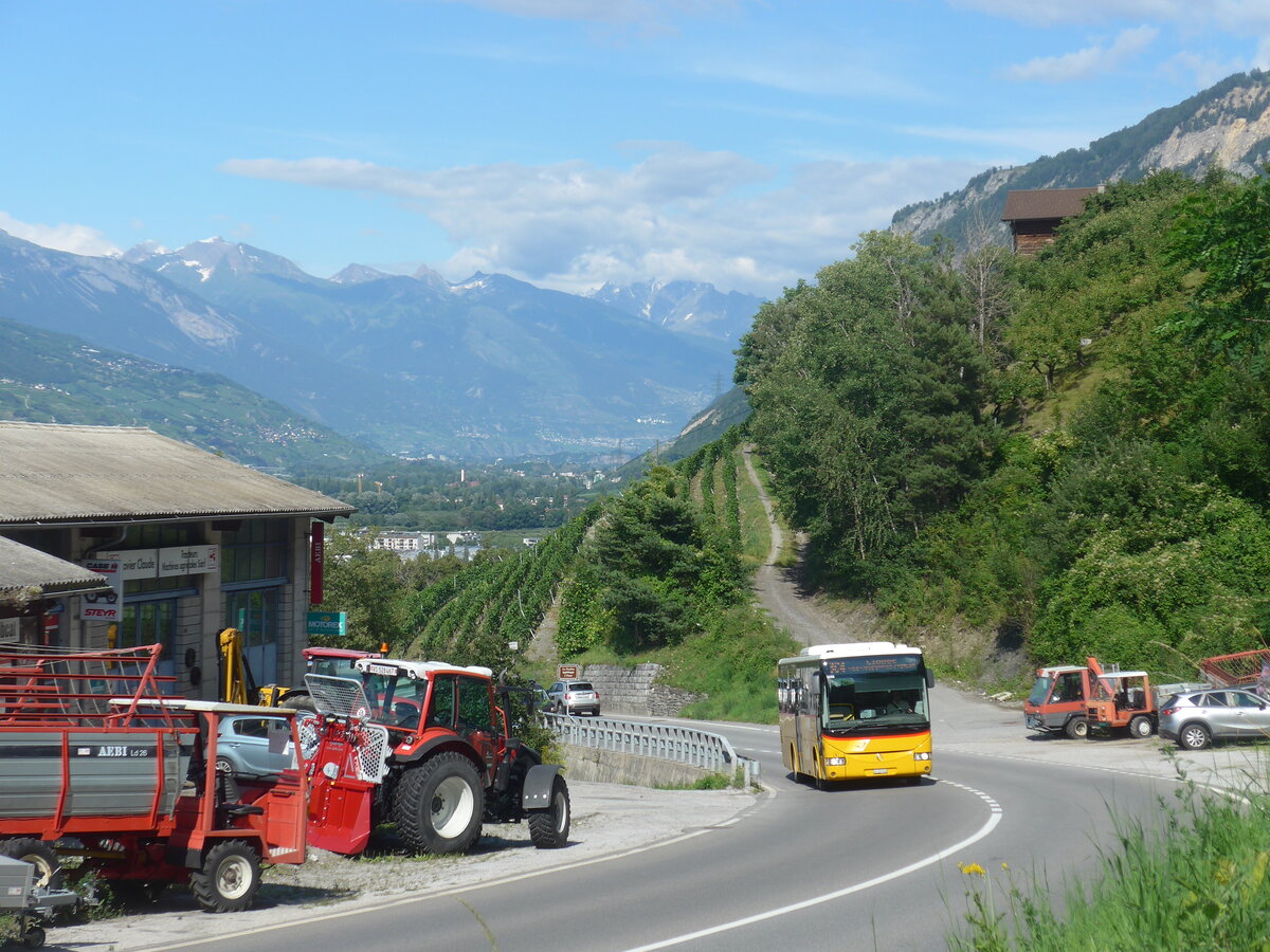 (226'559) - PostAuto Wallis - Nr. 14/VS 309'540 - Irisbus (ex Theytaz, Sion) am 17. Juli 2021 in Sion, Route de Nendaz