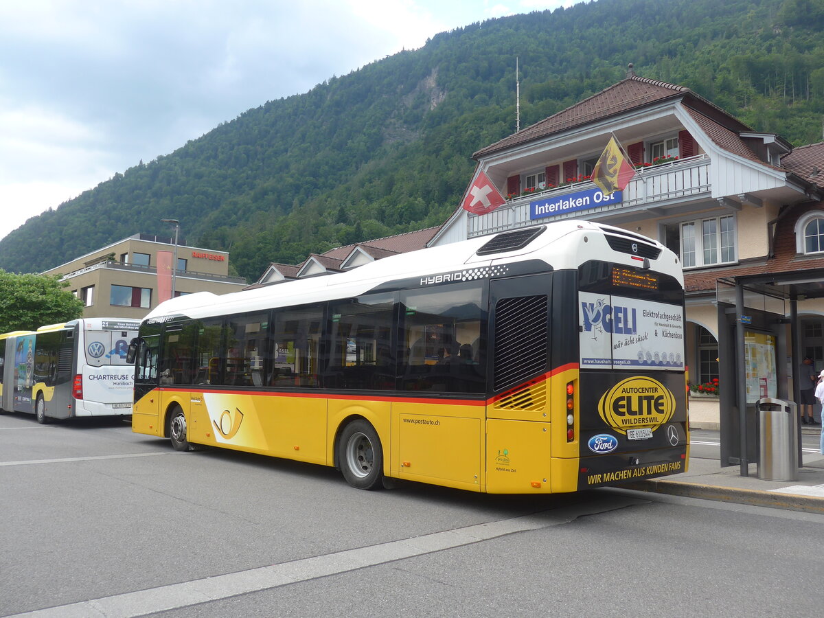 (226'577) - PostAuto Bern - BE 610'544 - Volvo am 18. Juli 2021 beim Bahnhof Interlaken Ost