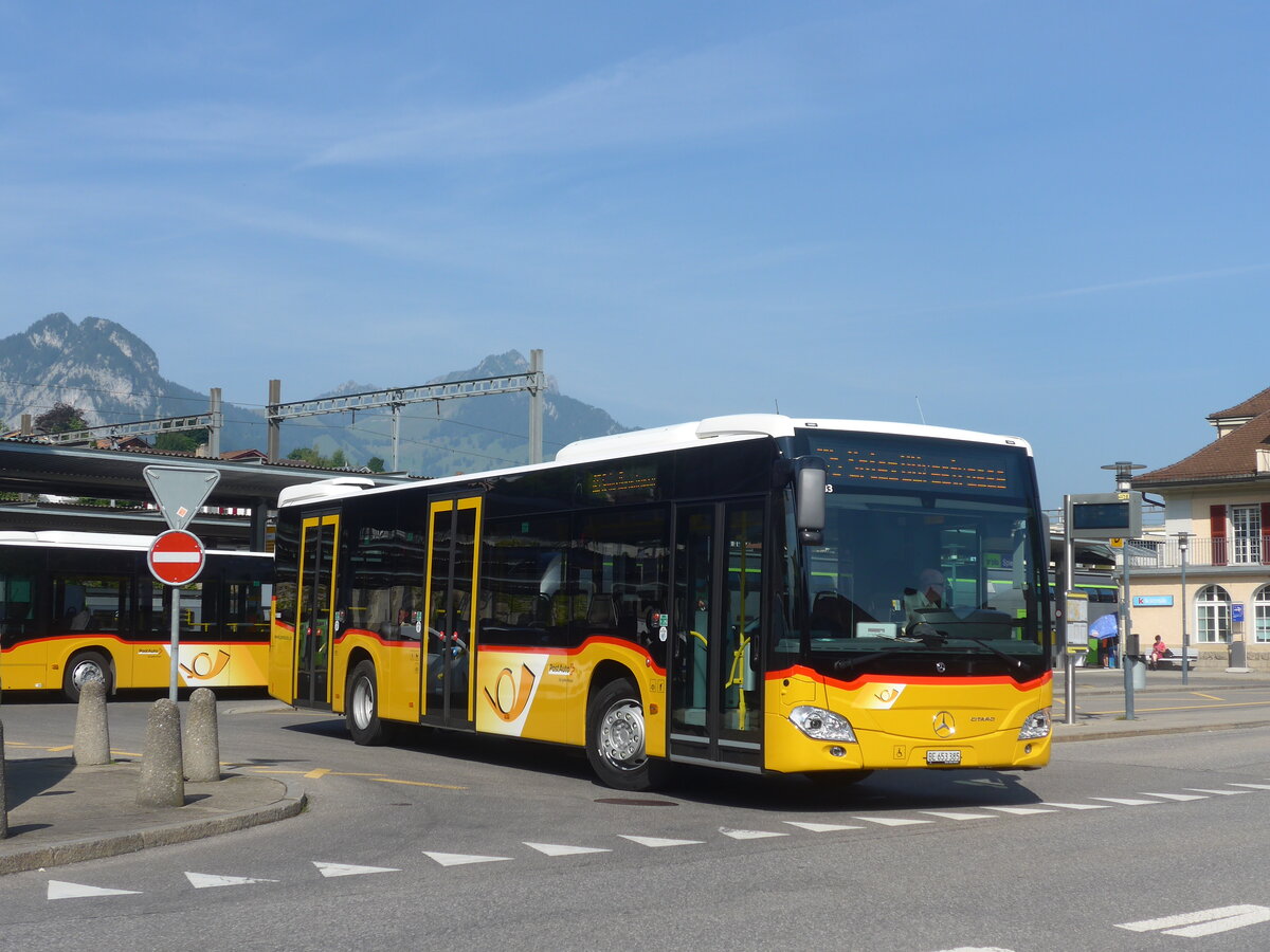 (226'633) - PostAuto Bern - BE 653'385 - Mercedes am 21. Juli 2021 beim Bahnhof Spiez