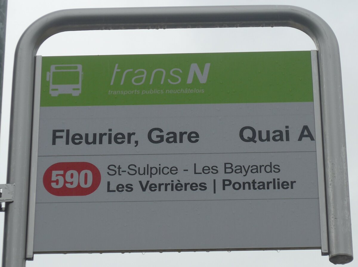 (226'841) - transN-Haltestellenschild - Fleurier, Gare - am 1. August 2021