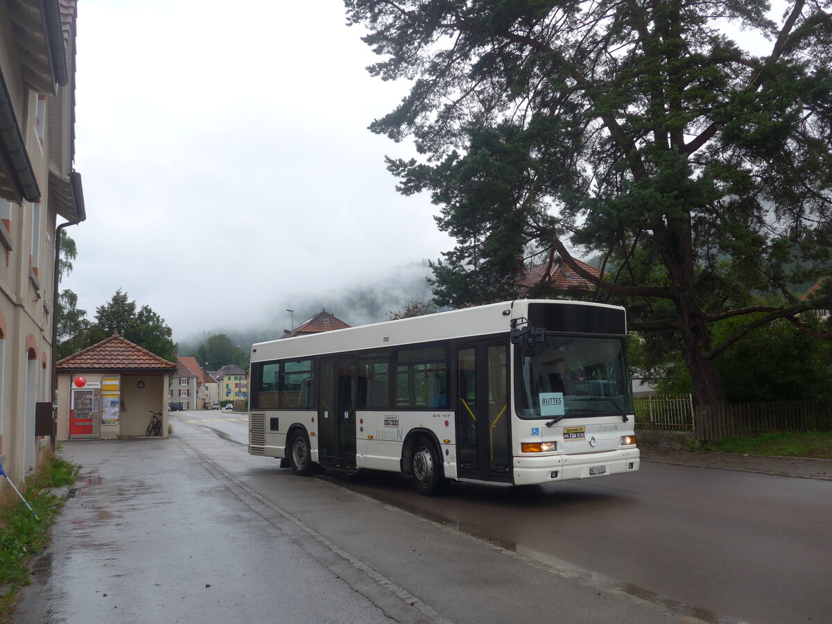 (226'851) - Taxicab, Neuchtel - NE 114'020 - Irisbus am 1. August 2021 beim Bahnhof Buttes (Einsatz transN)