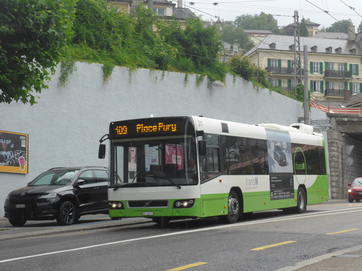 (226'927) - transN, La Chaux-de-Fonds - Nr. 211/NE 46'211 - Volvo (ex TN Neuchtel Nr. 211) am 1. August 2021 in Neuchtel, Avenue de la Gare