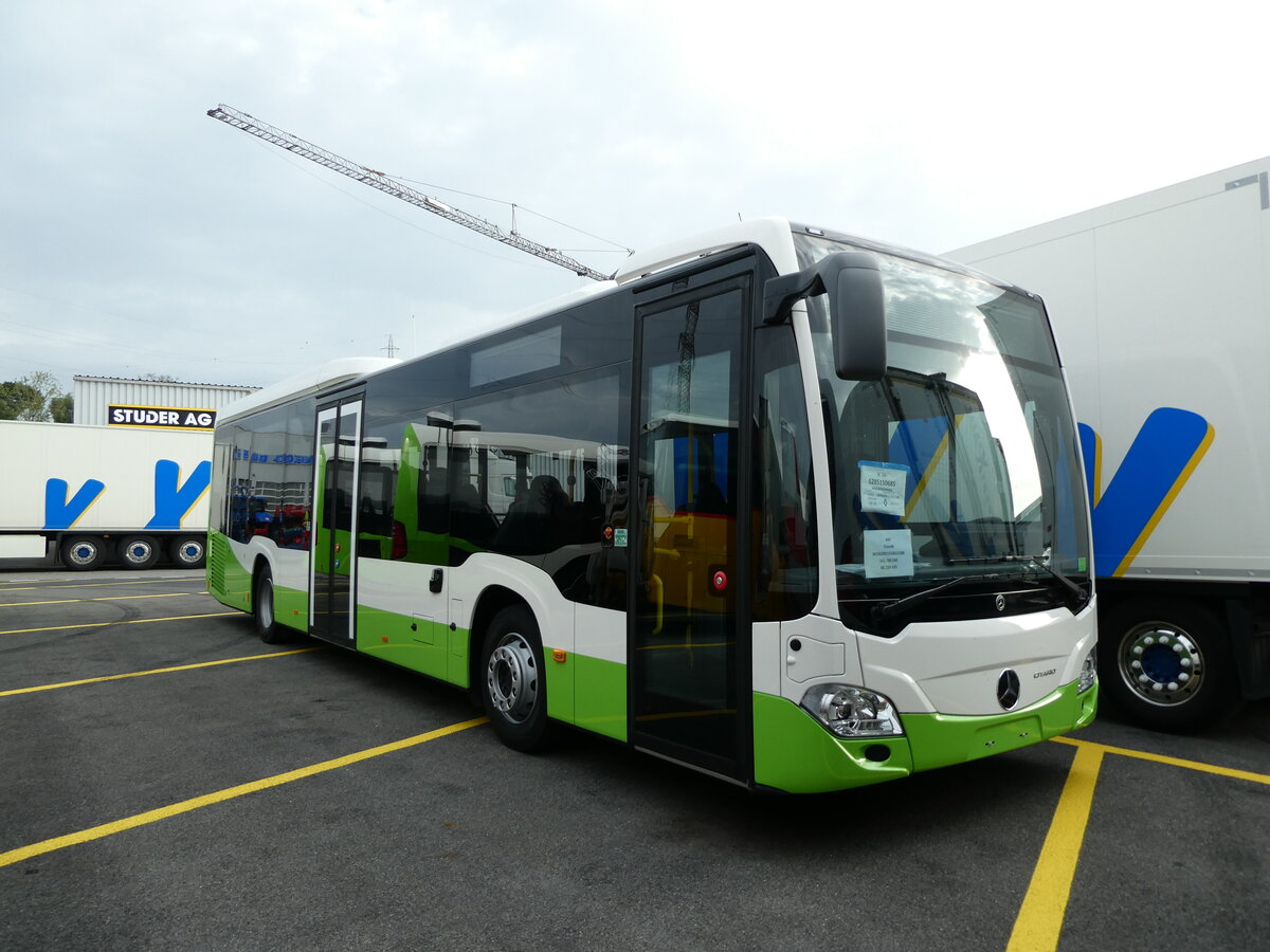(228'311) - transN, La Chaux-de-Fonds - Nr. 435 - Mercedes am 25. September 2021 in Kerzers, Interbus
