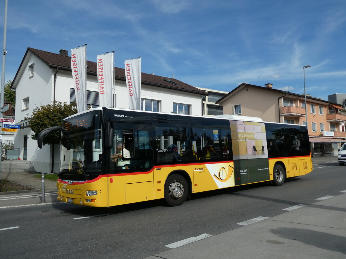 (228'622) - PostAuto Ostschweiz - SZ 120'605 - MAN (ex Kistler, Reichenburg) am 2. Oktober 2021 beim Bahnhof Uznach
