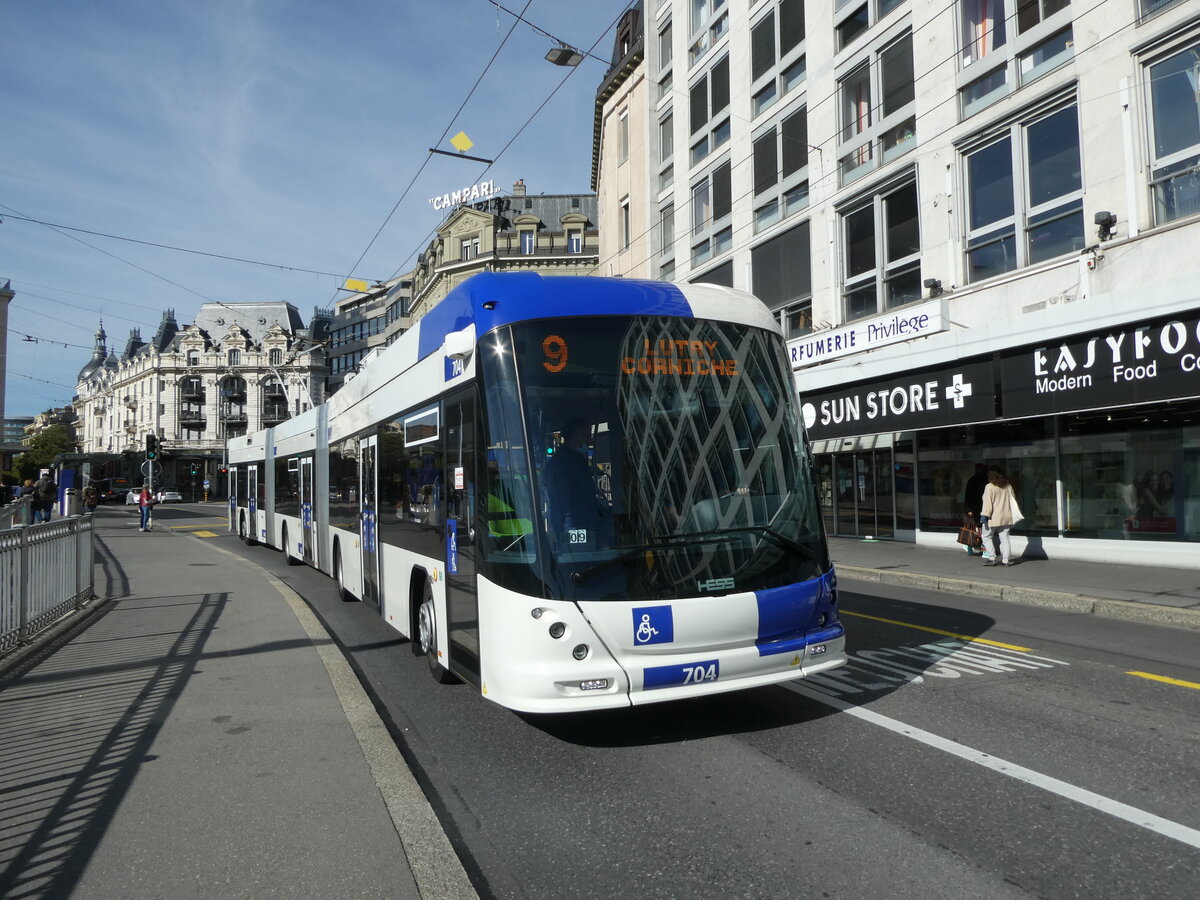 (228'881) - TL Lausanne - Nr. 704 - Hess/Hess Doppelgelenktrolleybus am 11. Oktober 2021 in Lausanne, Bel-Air