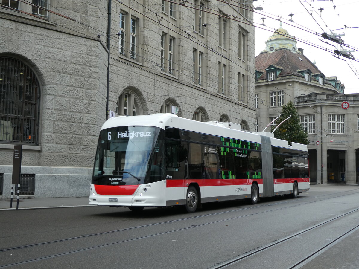 (229'023) - St. Gallerbus, St. Gallen - Nr. 105/SG 467'105 - Hess/Hess Gelenktrolleybus am 13. Oktober 2021 beim Bahnhof St. Gallen