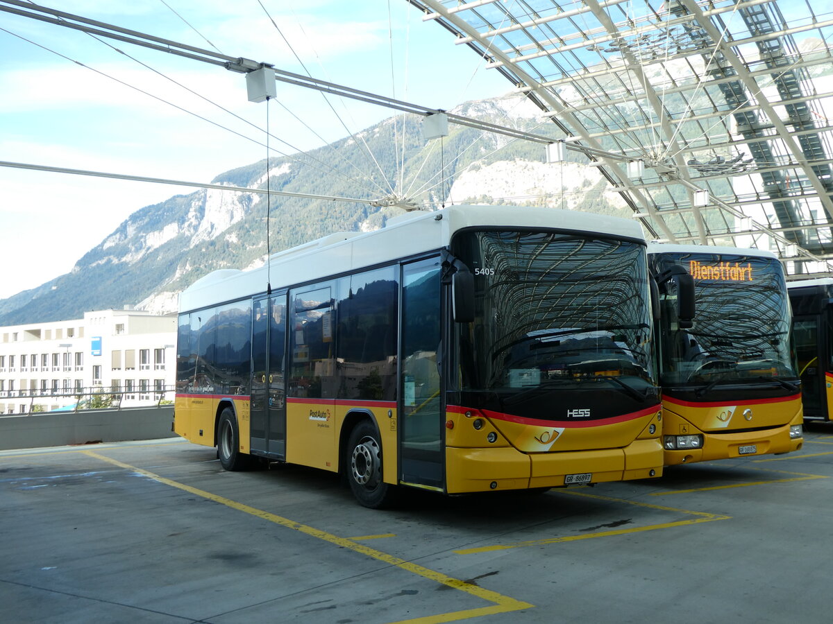 (229'229) - PostAuto Graubnden - GR 86'897 - Scania/Hess am 15. Oktober 2021 in Chur, Postautostation