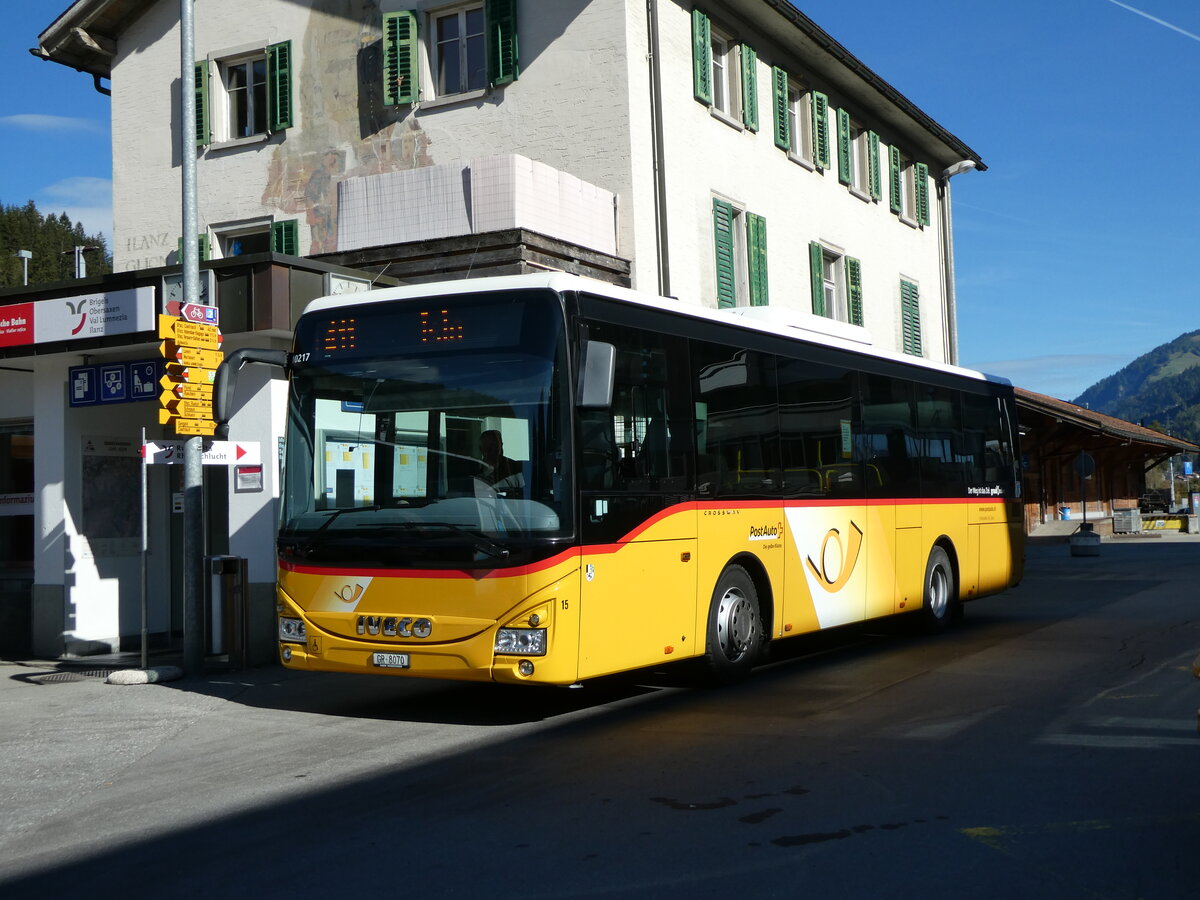 (229'271) - Fontana, Ilanz - Nr. 15/GR 8070 - Iveco (ex Nr. 4; ex Nr. 2) am 15. Oktober 2021 beim Bahnhof Ilanz