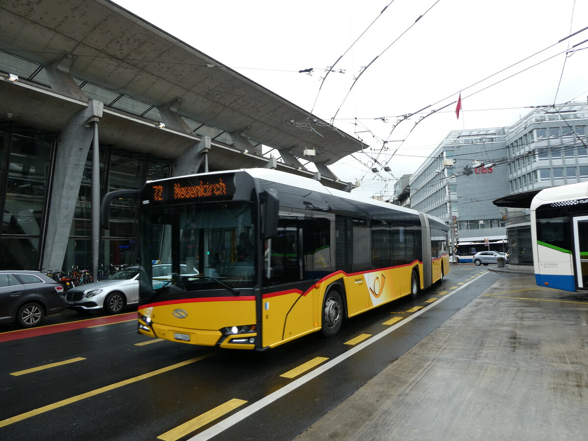 (229'696) - SB Trans, Sursee - Nr. 19/LU 15'068 - Solaris am 22. Oktober 2021 beim Bahnhof Luzern