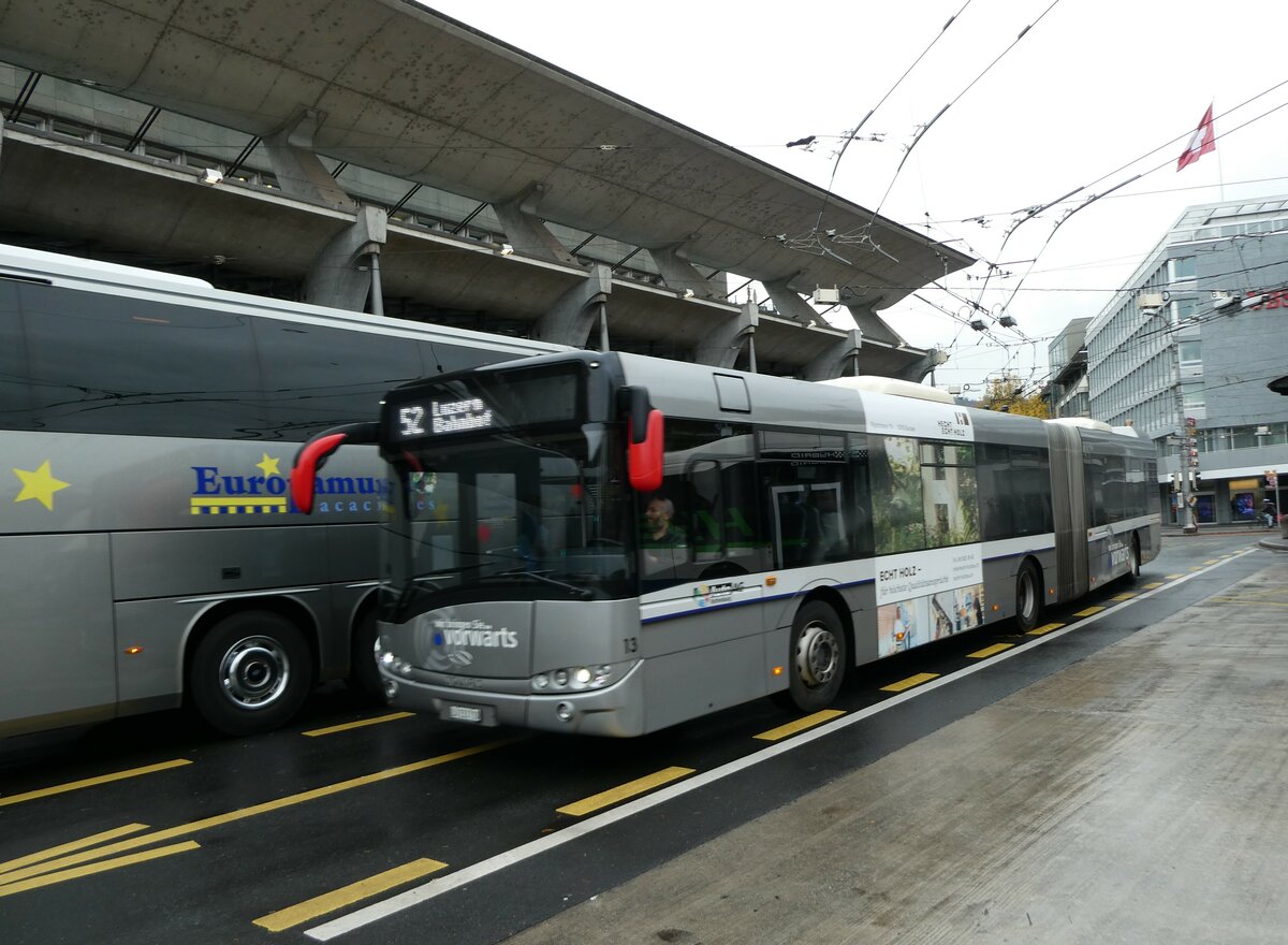 (229'698) - AAGR Rothenburg - Nr. 13/LU 233'710 - Solaris am 22. Oktober 2021 beim Bahnhof Luzern