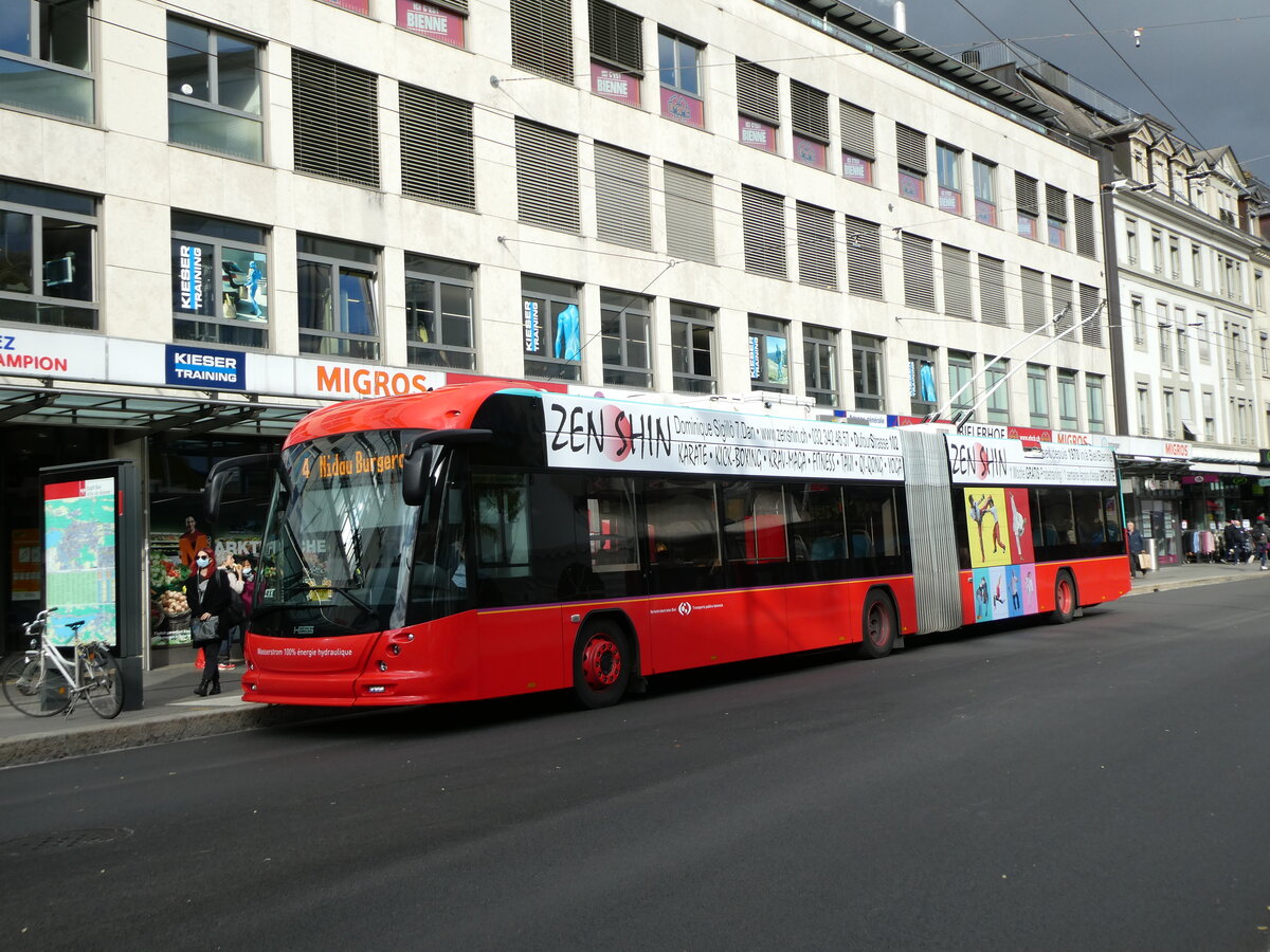 (230'132) - VB Biel - Nr. 97 - Hess/Hess Gelenktrolleybus am 8. November 2021 in Biel, Guisanplatz
