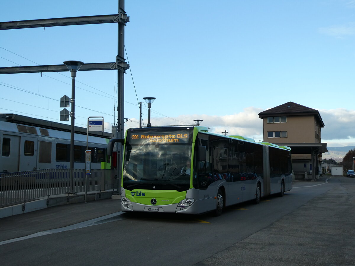 (230'209) - Busland, Burgdorf - Nr. 302/BE 559'302 - Mercedes am 8. November 2021 beim Bahnhof Wiler