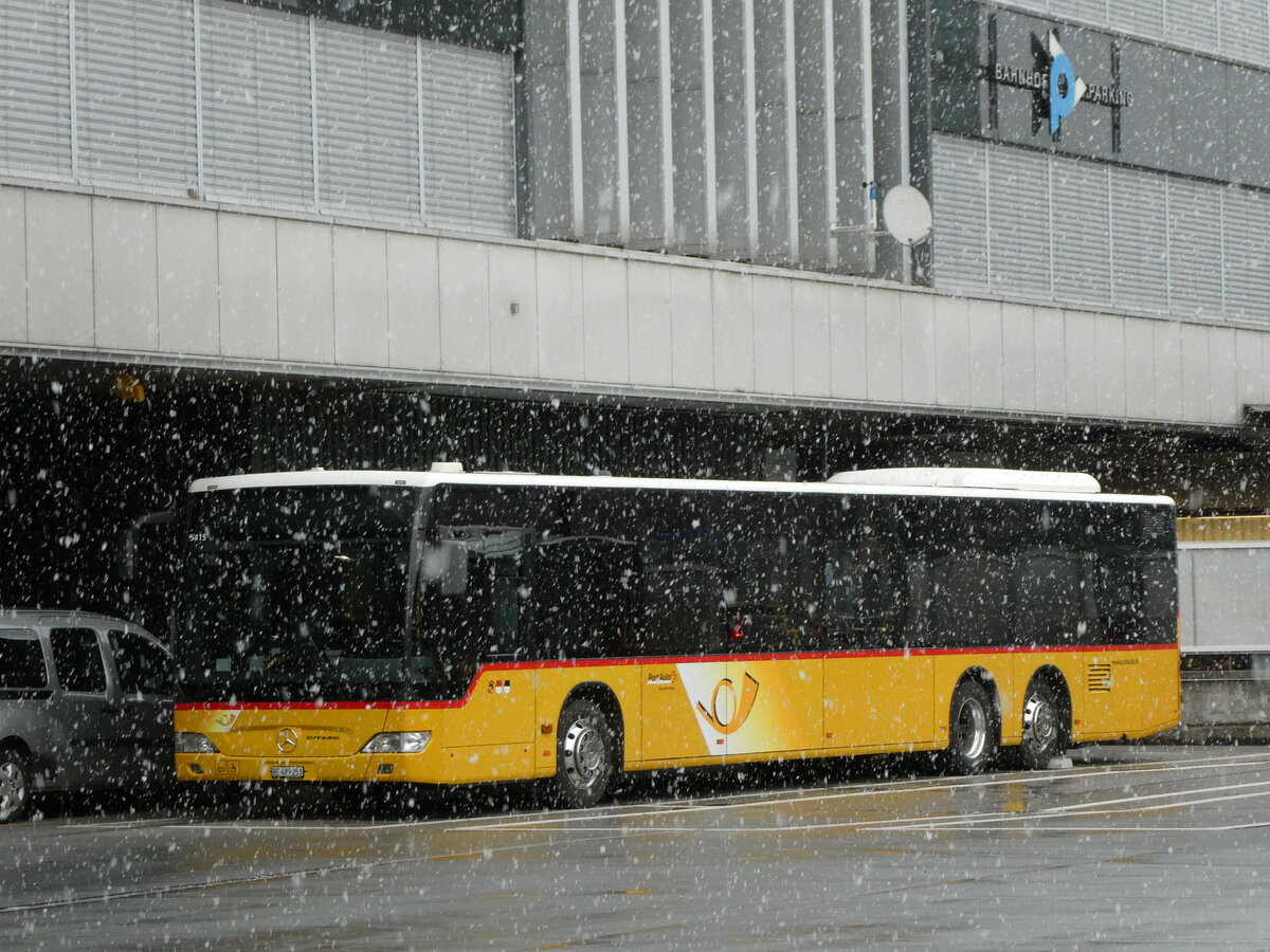 (231'038) - PostAuto Bern - Nr. 5415/BE 489'253 - Mercedes (ex AVA Biel Nr. 5) am 28. November 2021 in Bern, Postautostation