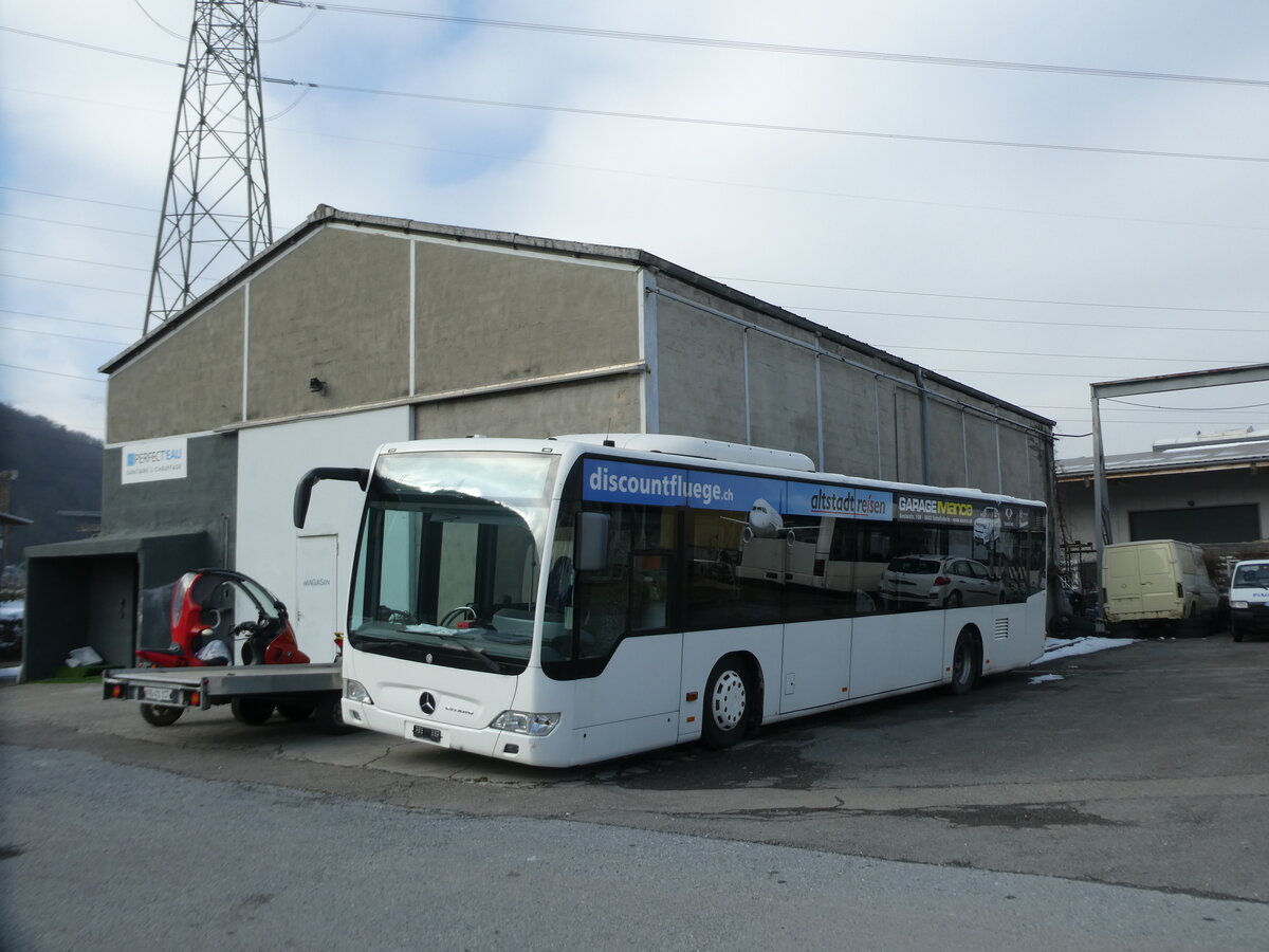 (231'469) - Knecht, Windisch - Nr. 450 - Mercedes am 18. Dezember 2021 in Massongex, Rte. Du Chablais