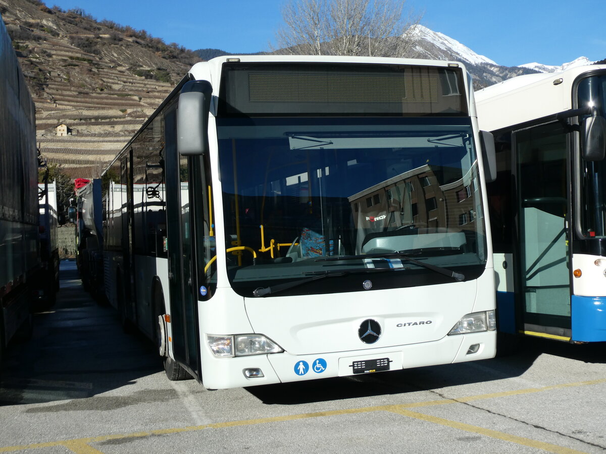 (231'659) - Aus Deutschland: Harzbus, Saarbrcken - (SB-U 3201) - Mercedes am 1. Januar 2022 in Sion, Iveco