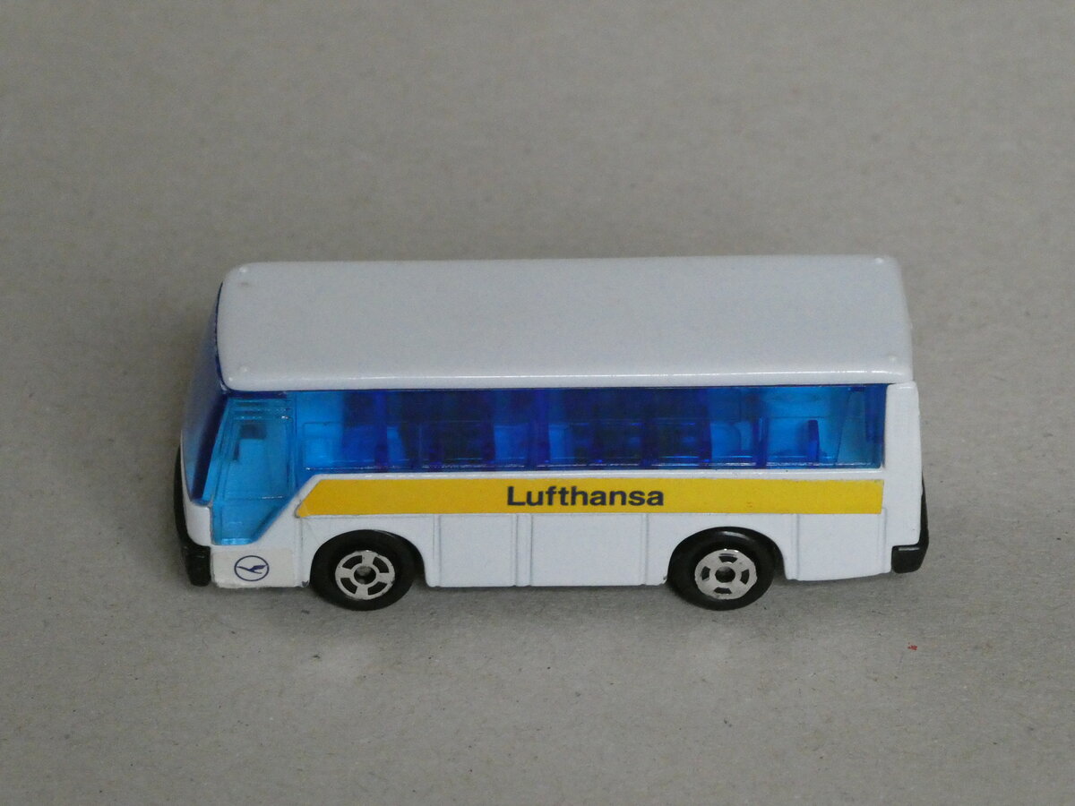 (231'774) - Aus Deutschland: Lufthansa, Frankfurt - **88 - ??? am 3. Januar 2022 in Thun (Modell)