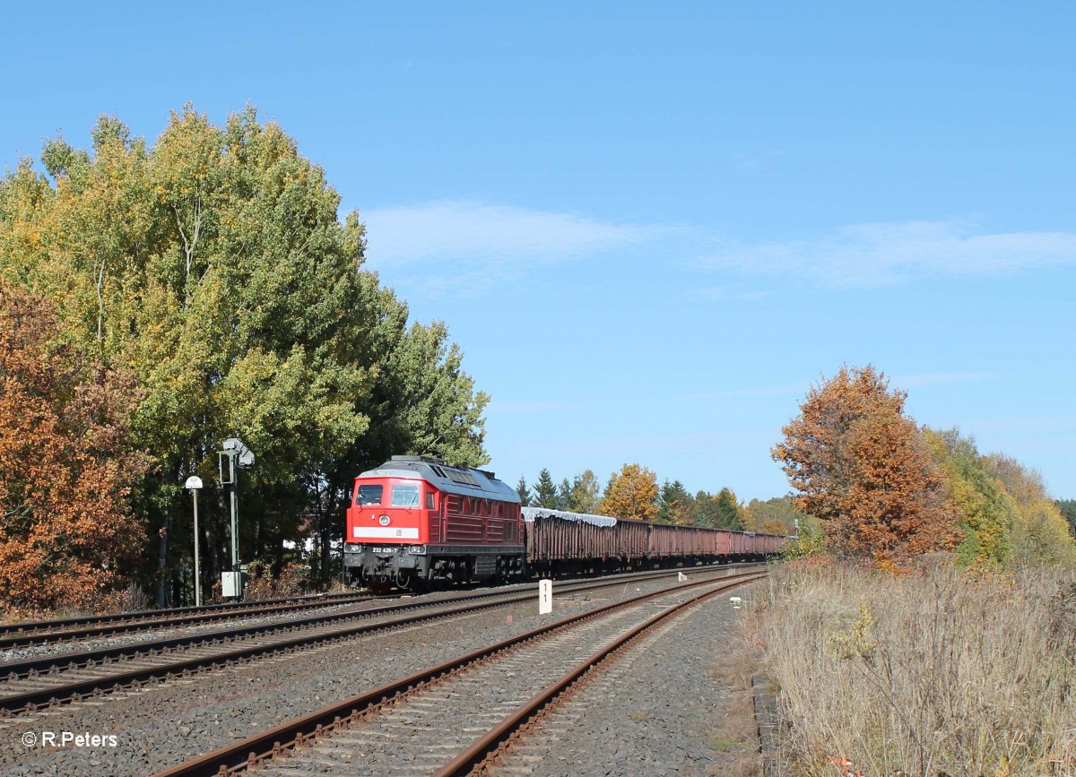 232 426-7 mit dem 49350 Schrottzug Cheb - N�rnberg kurz vor der Einfahrt in Wiesau. 22.10.13