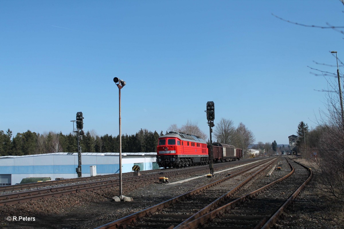 232 569-4 mit einem nur 3 Wagen 45365 N�rnberg - Cheb in Pechbrunn. 17.03.16