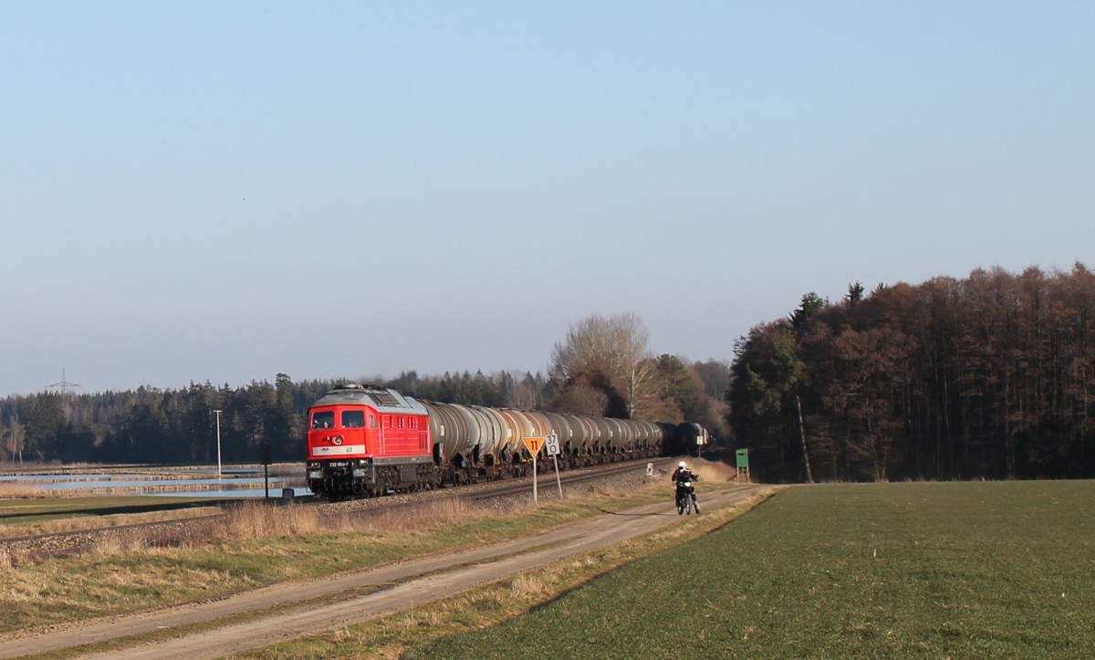 232 609-0 zieht bei Oberteich den 51724 N�rnberg - Leipzig Engelsdorf Frankenwald Umleiter bei Oberteich. 17.03.16