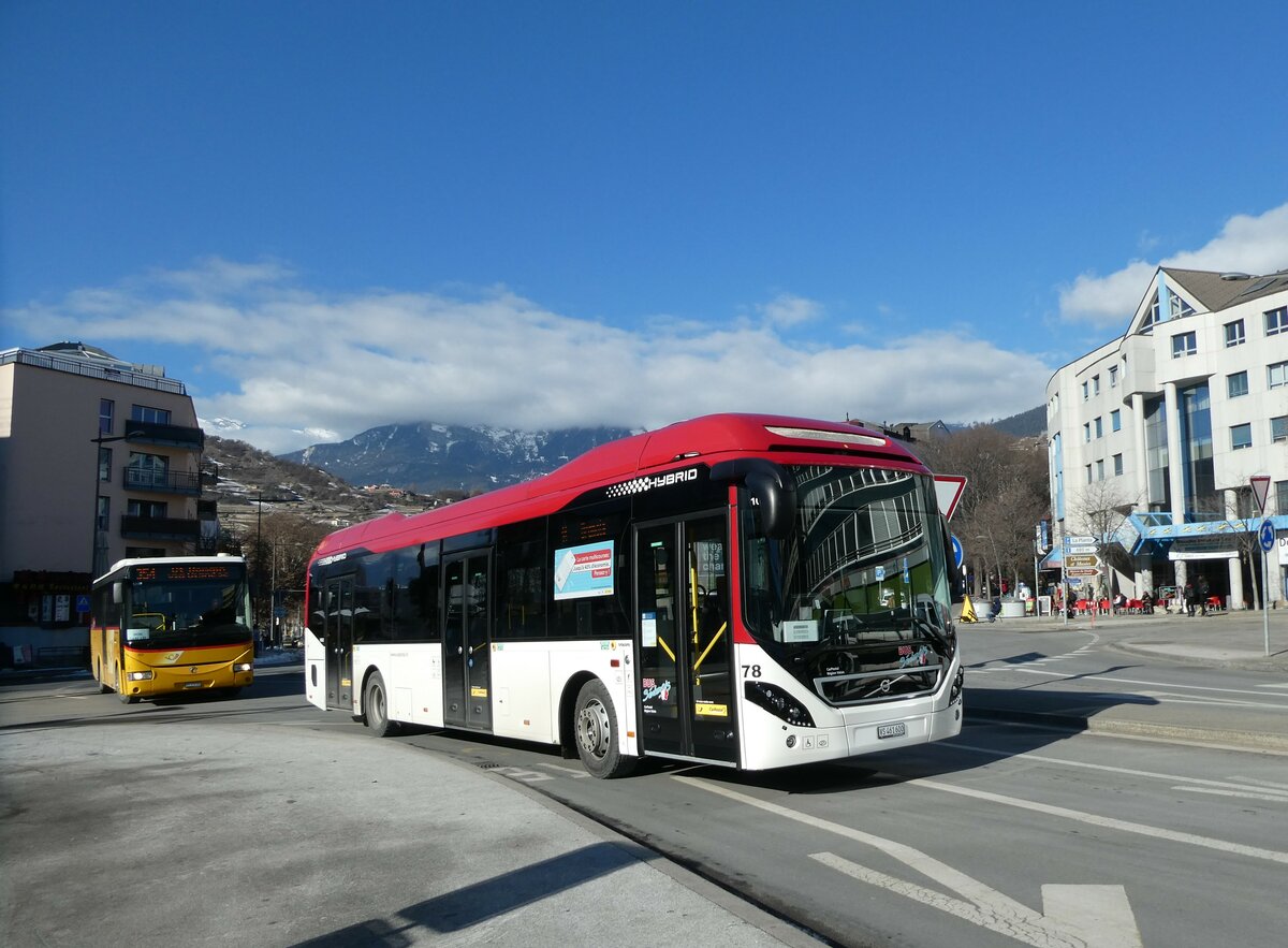 (232'213) - PostAuto Wallis - Nr. 78/VS 461'600 - Volvo am 21. Januar 2022 beim Bahnhof Sion