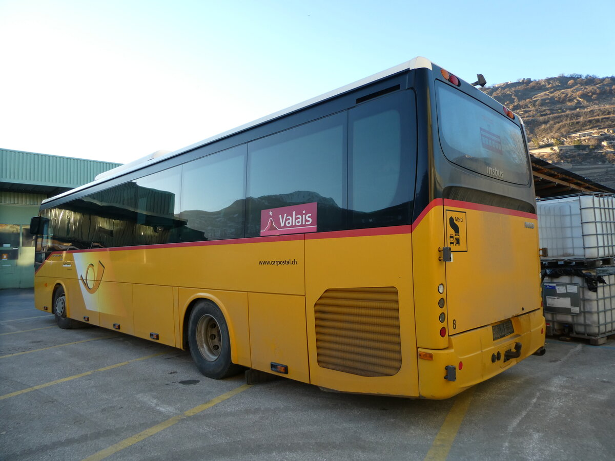 (232'401) - PostAuto Wallis - Nr. 8 - Irisbus am 23. Januar 2022 in Sion, Iveco
