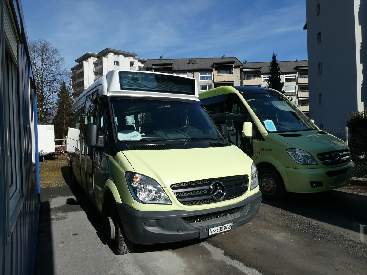 (232'789) - TPC Aigle - Nr. 614/VS 330'908 - Mercedes (ex Nr. CP01; ex PostAuto Wallis; ex Epiney, Ayer) am 12. Februar 2022 in Monthey, Garage