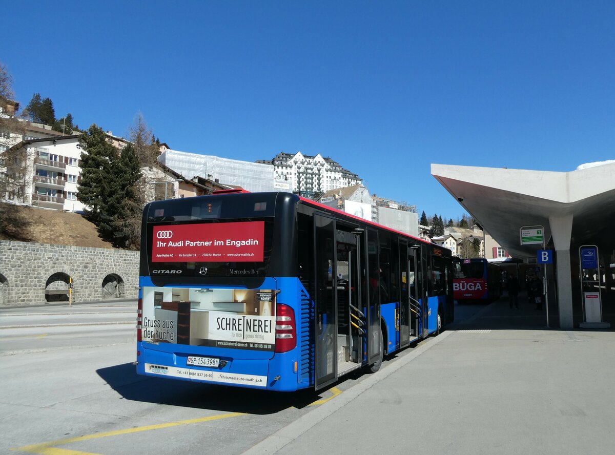 (233'666) - Chrisma, St. Moritz - GR 154'398 - Mercedes am 10. Mrz 2022 beim Bahnhof St. Moritz