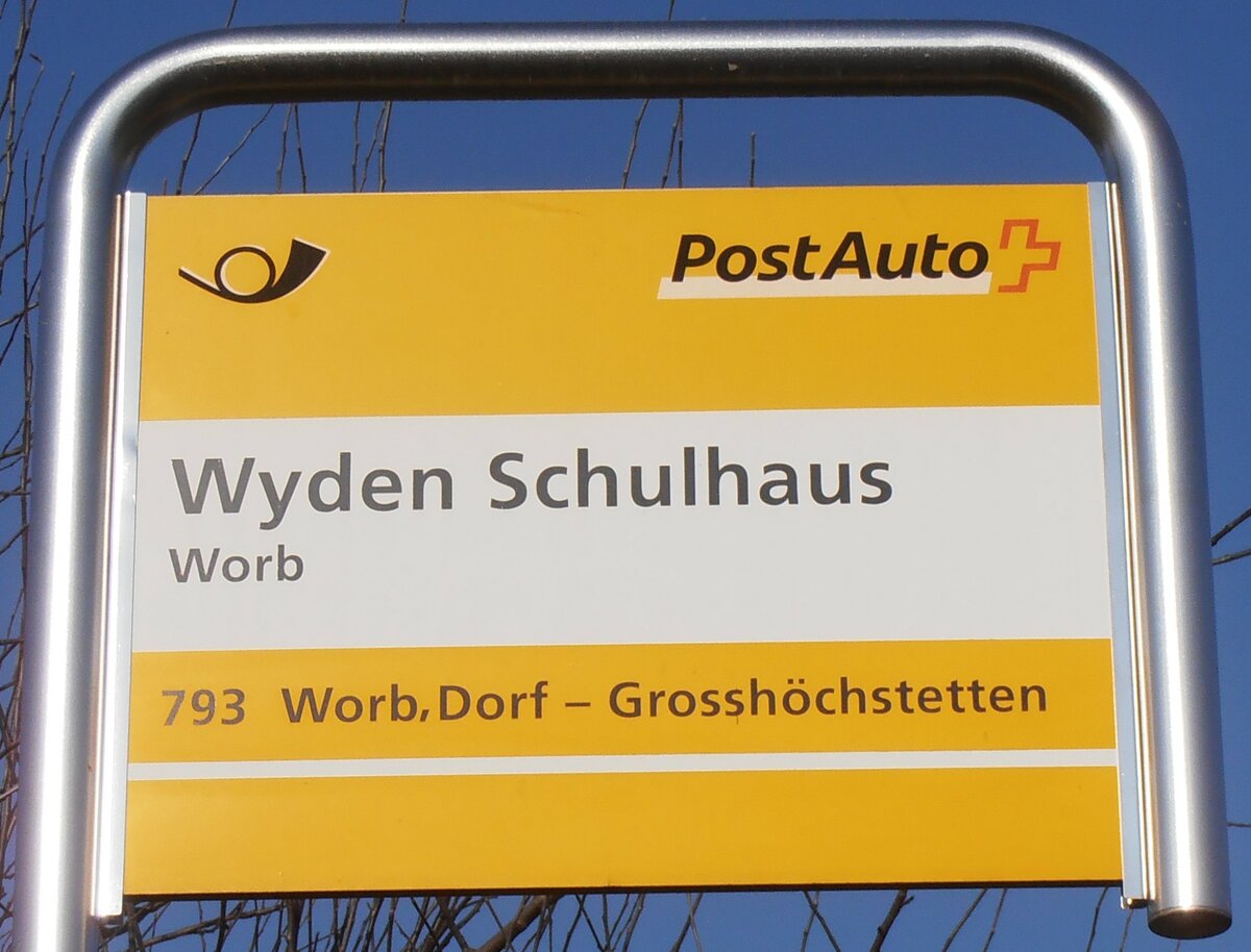 (233'975) - PostAuto-Haltestellenschild - Worb, Wyden Schulhaus - am 20. Mrz 2022
