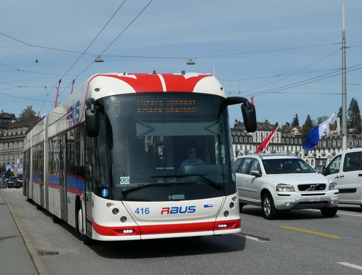 (234'433) - VBL Luzern - Nr. 416 - Hess/Hess Doppelgelenktrolleybus am 11. April 2022 in Luzern, Bahnhofbrcke