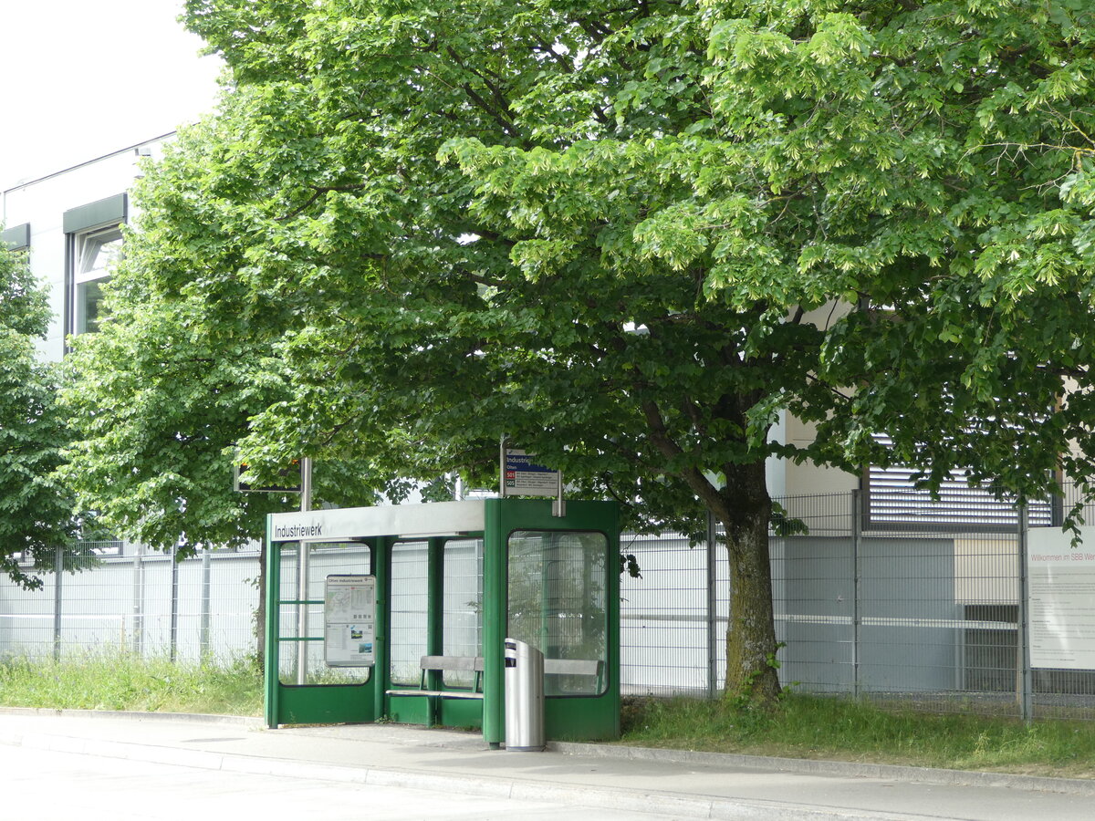 (236'149) - BOGG/A-welle-Haltestelle am 22. Mai 2022 in Olten, Industriewerk
