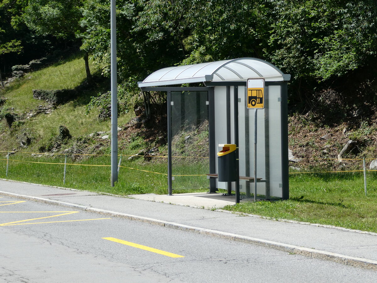 (236'297) - Aufgehobene PostAuto-Haltestelle am 26. Mai 2022 in Mezzovico