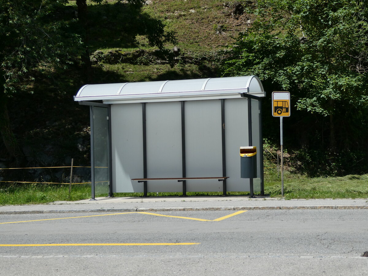 (236'299) - Aufgehobene PostAuto-Haltestelle am 26. Mai 2022 in Mezzovico