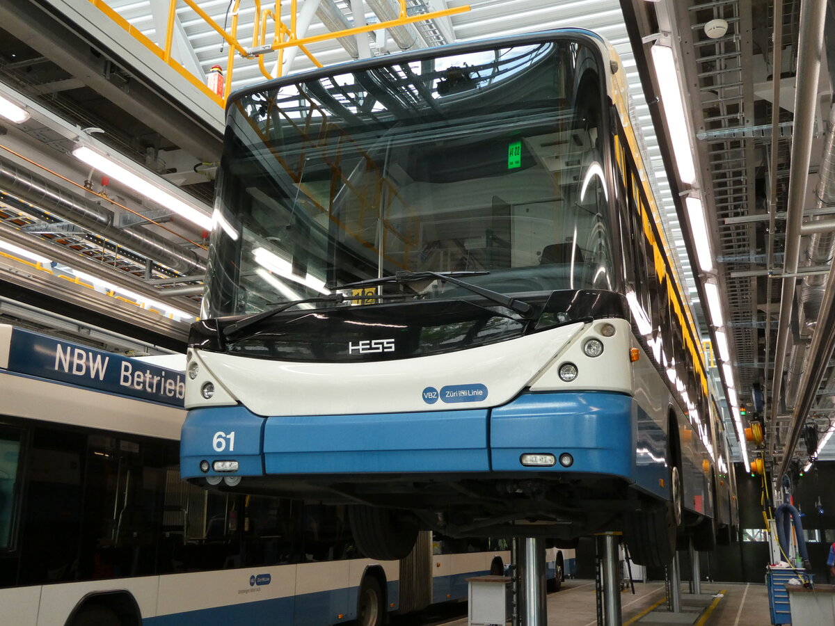 (236'456) - VBZ Zrich - Nr. 61 - Hess/Hess Doppelgelenktrolleybus am 28. Mai 2022 in Zrich, Garage Hardau