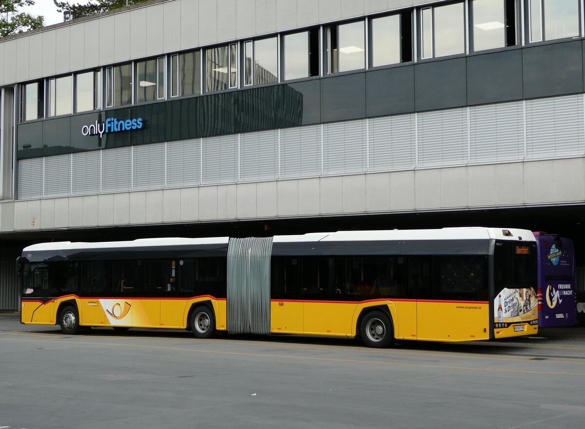 (236'850) - Steiner, Ortschwaben - Nr. 27/BE 890'170 - Solaris (ex PostAuto Wallis Nr. 55) am 6. Juni 2022 in Bern, Postautostation