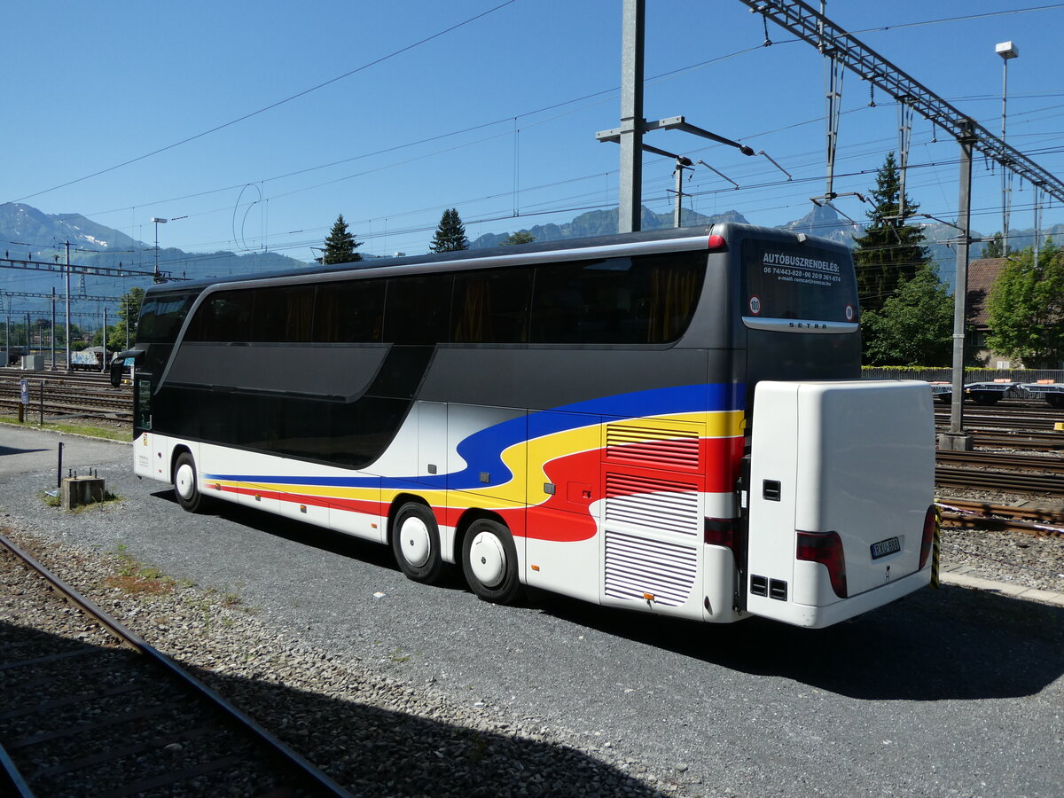 (237'014) - Aus Ungarn: Romcar, Tolna - RXU-888 - Setra (ex Eurobus/CH) am 11. Juni 2022 in Thun, Rosenau