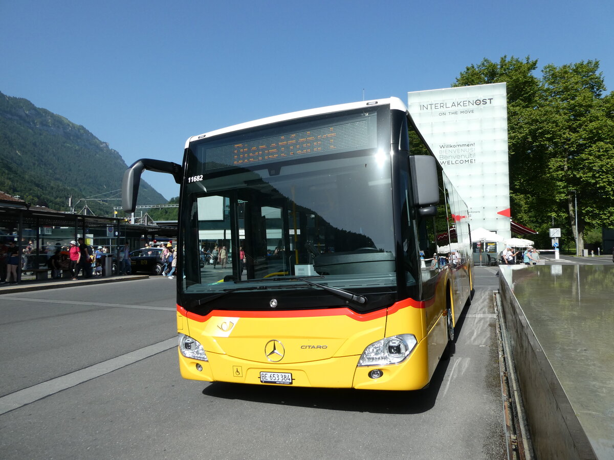 (237'241) - PostAuto Bern - BE 653'384 - Mercedes am 18. Juni 2022 beim Bahnhof Interlaken Ost