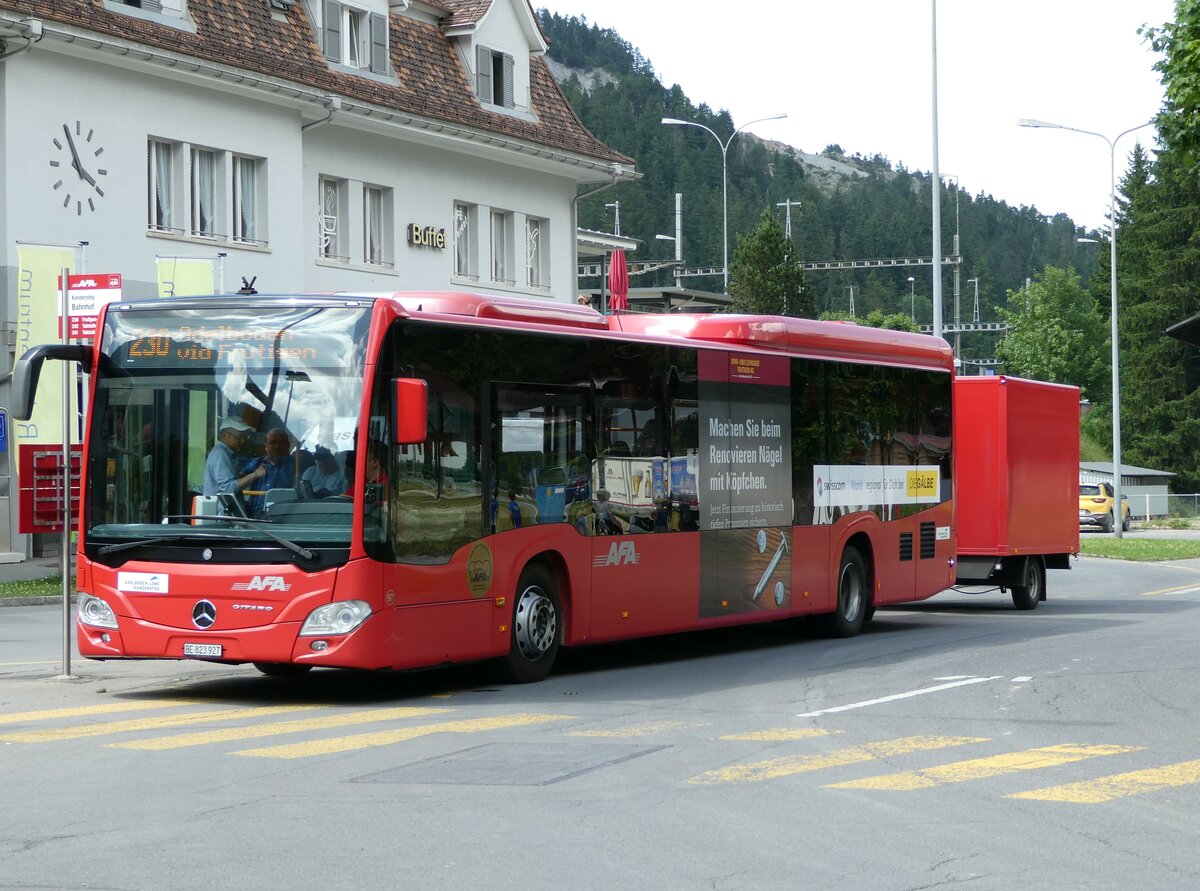 (237'316) - AFA Adelboden - Nr. 97/BE 823'927 - Mercedes am 19. Juni 2022 beim Bahnhof Kandersteg