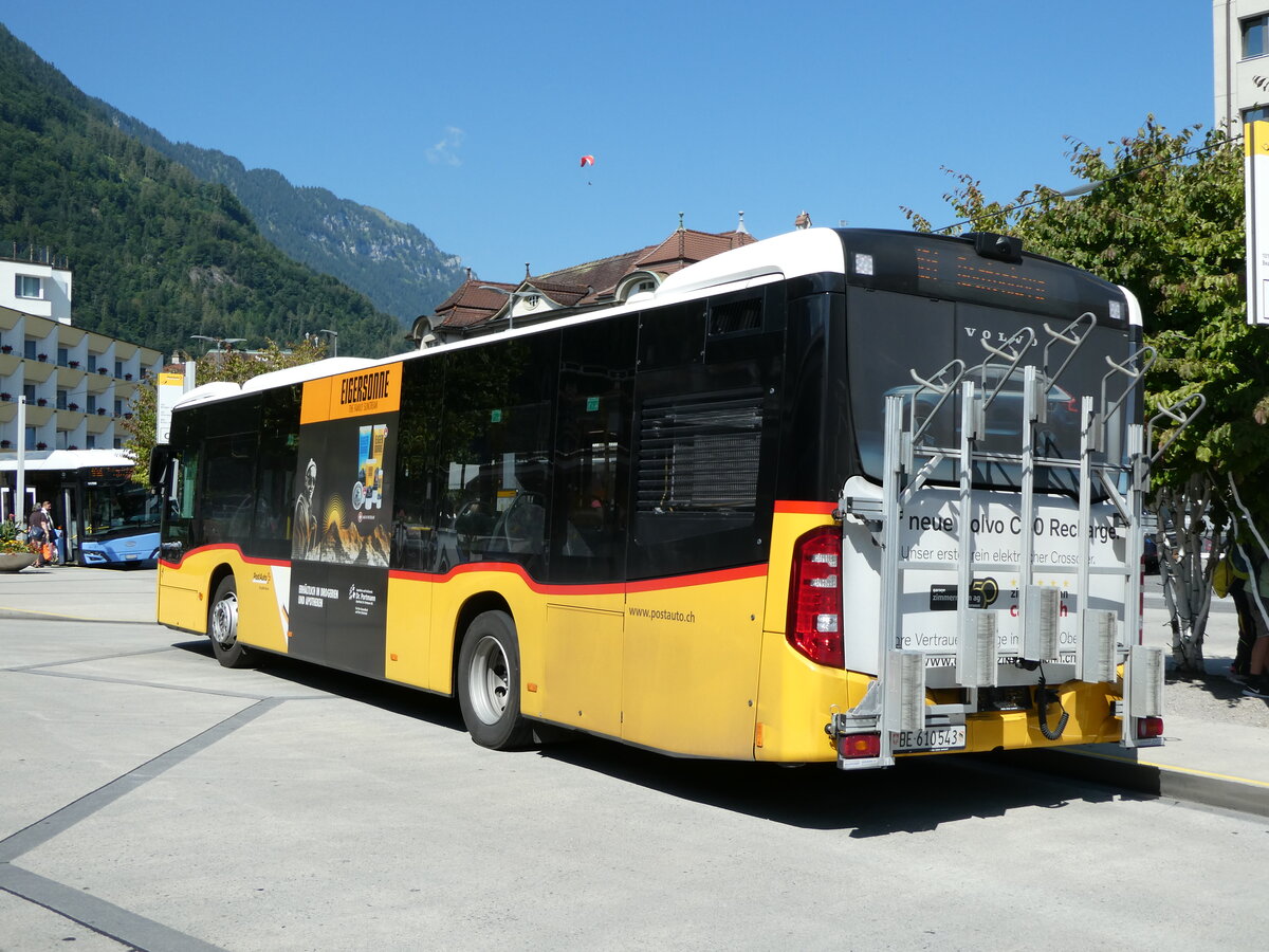 (238'025) - PostAuto Bern - BE 610'543 - Mercedes am 11. Juli 2022 beim Bahnhof Interlaken West