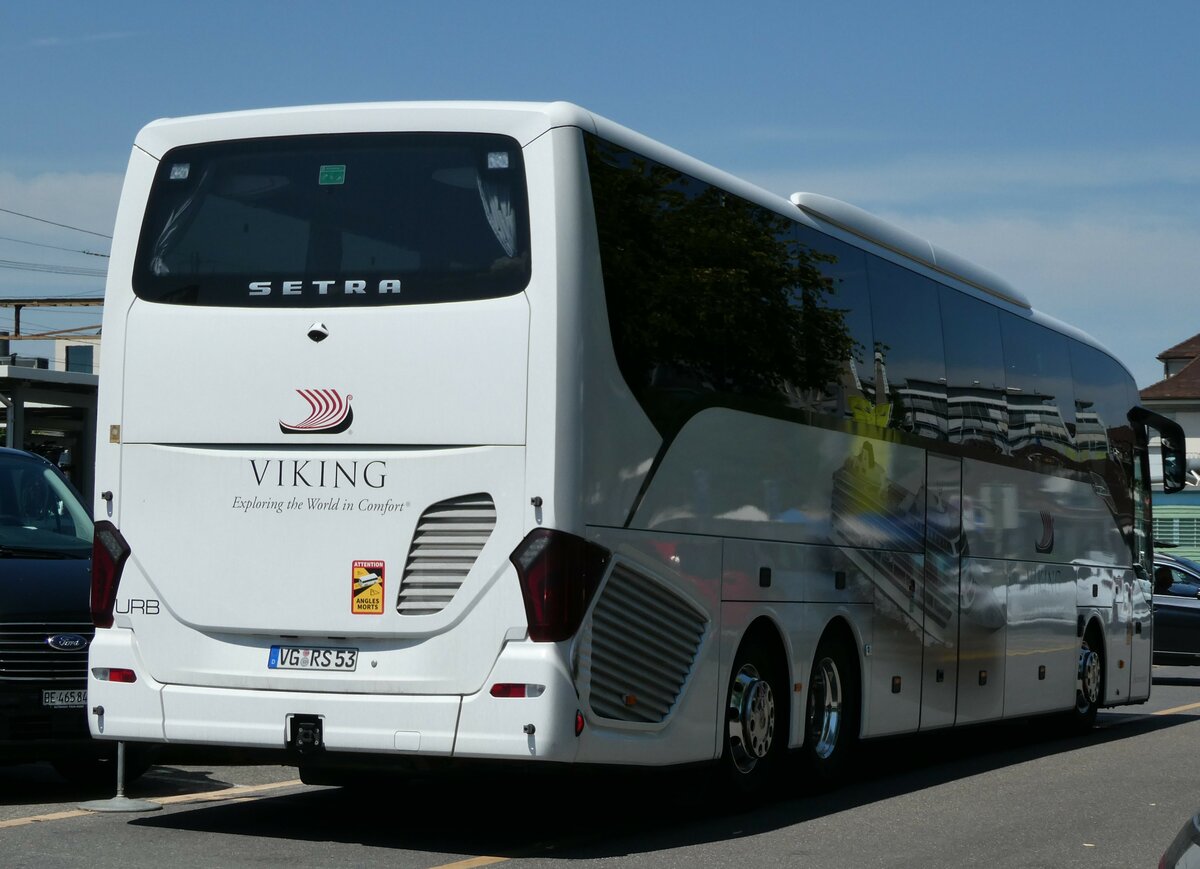 (238'468) - Aus Deutschland: Unser Roter Bus, Knigsbrck - VG-RS 53 - Setra am 25. Juli 2022 in Thun, CarTerminal